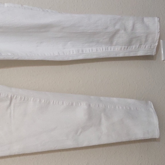 NWT ROCK AND REPUBLIC CARNAGE WHITE PANTS WITH BLACK ZIPPERS ON BACK SIZE 31 - Picture 6 of 15